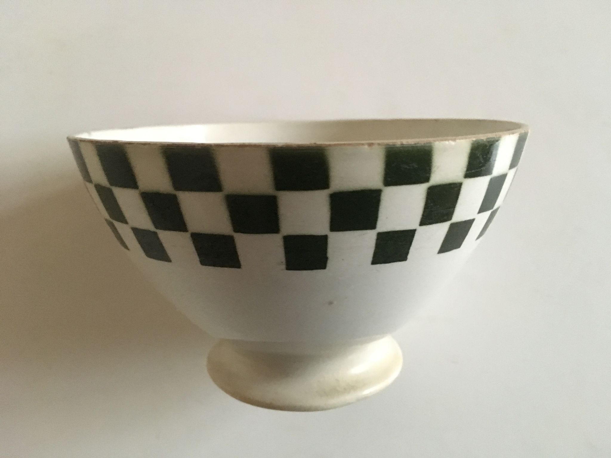 Set de 3 bols de faience terre de fer début 20