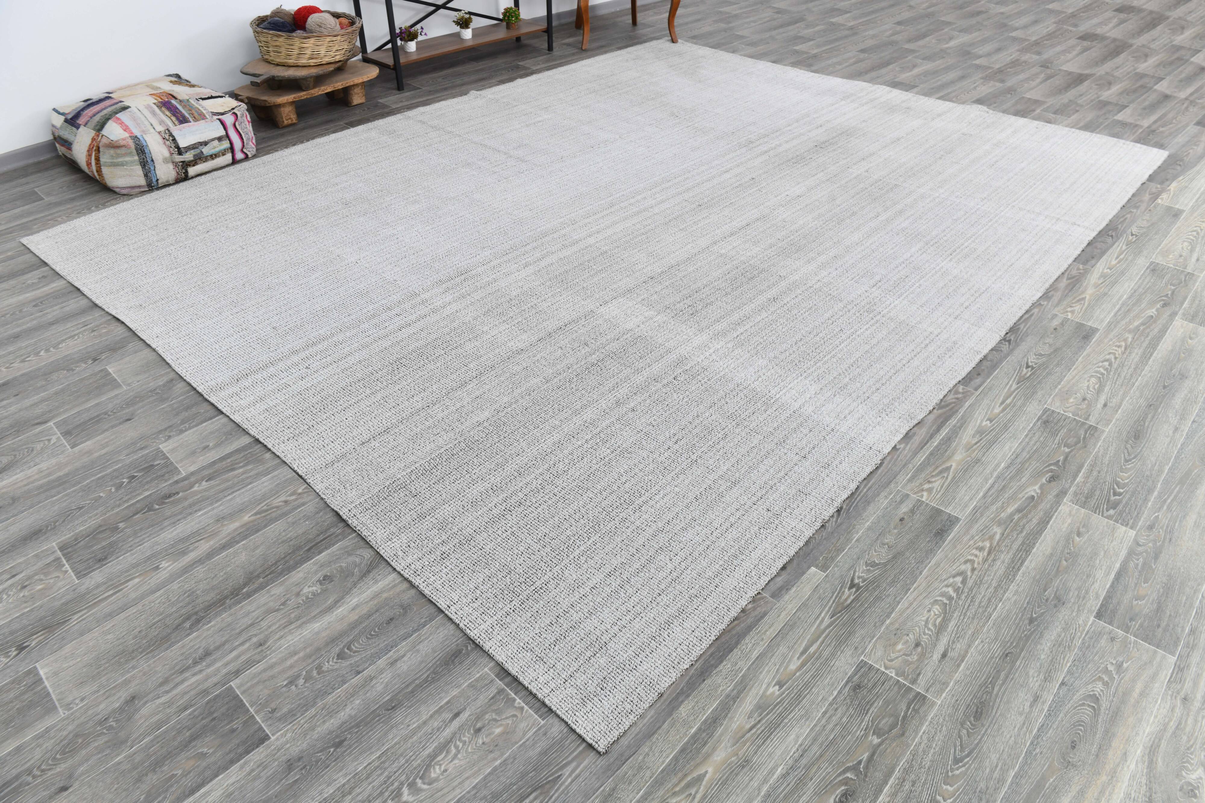 Handmade solid vintage rug 312x386cm