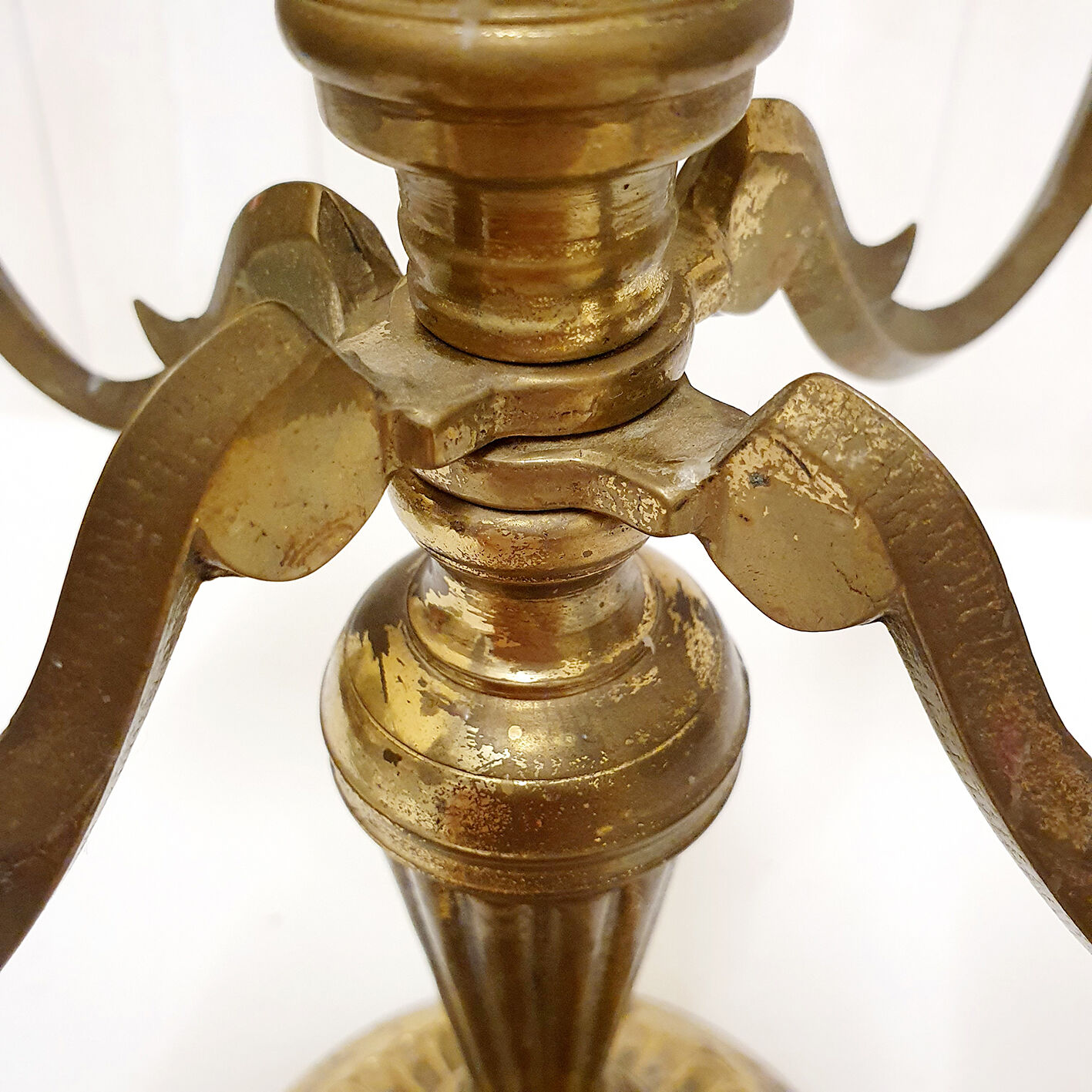 Golden chandelier 4 branches