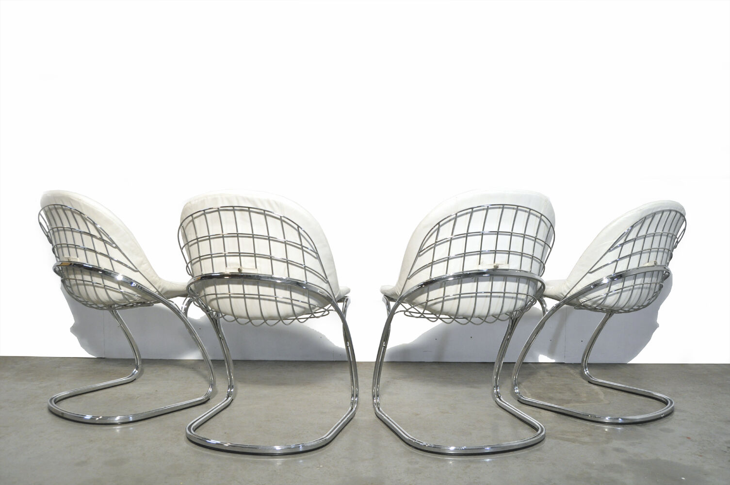 Set of 4 “Pascale” wire chairs designed by Gastone Rinaldi for Thema