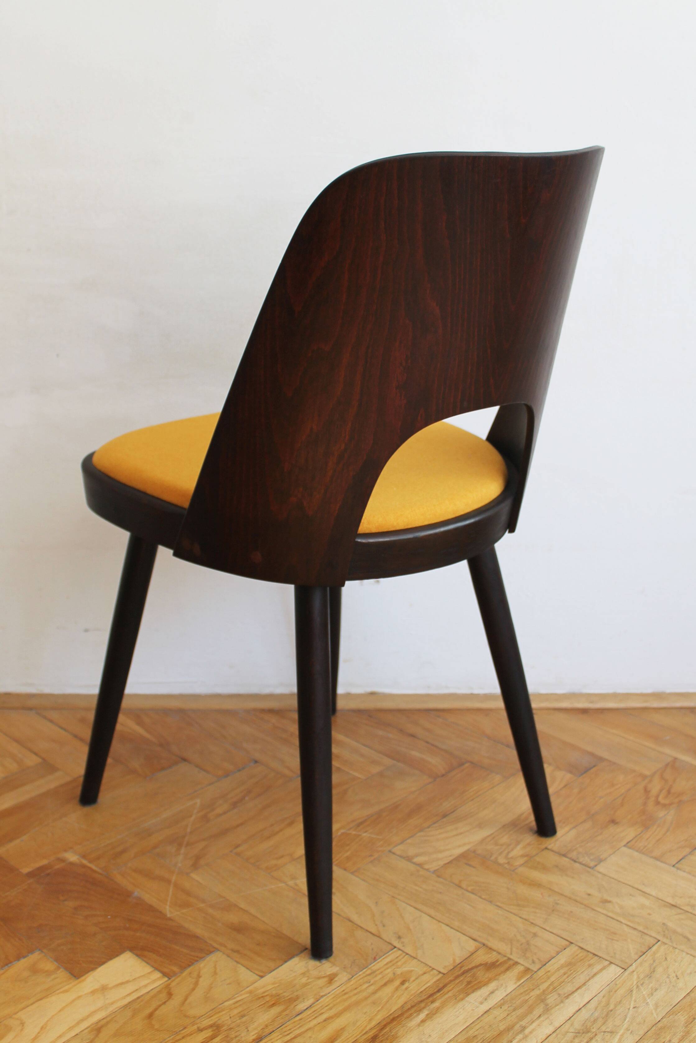 Set of Four Model 515 Chairs by TON Furniture