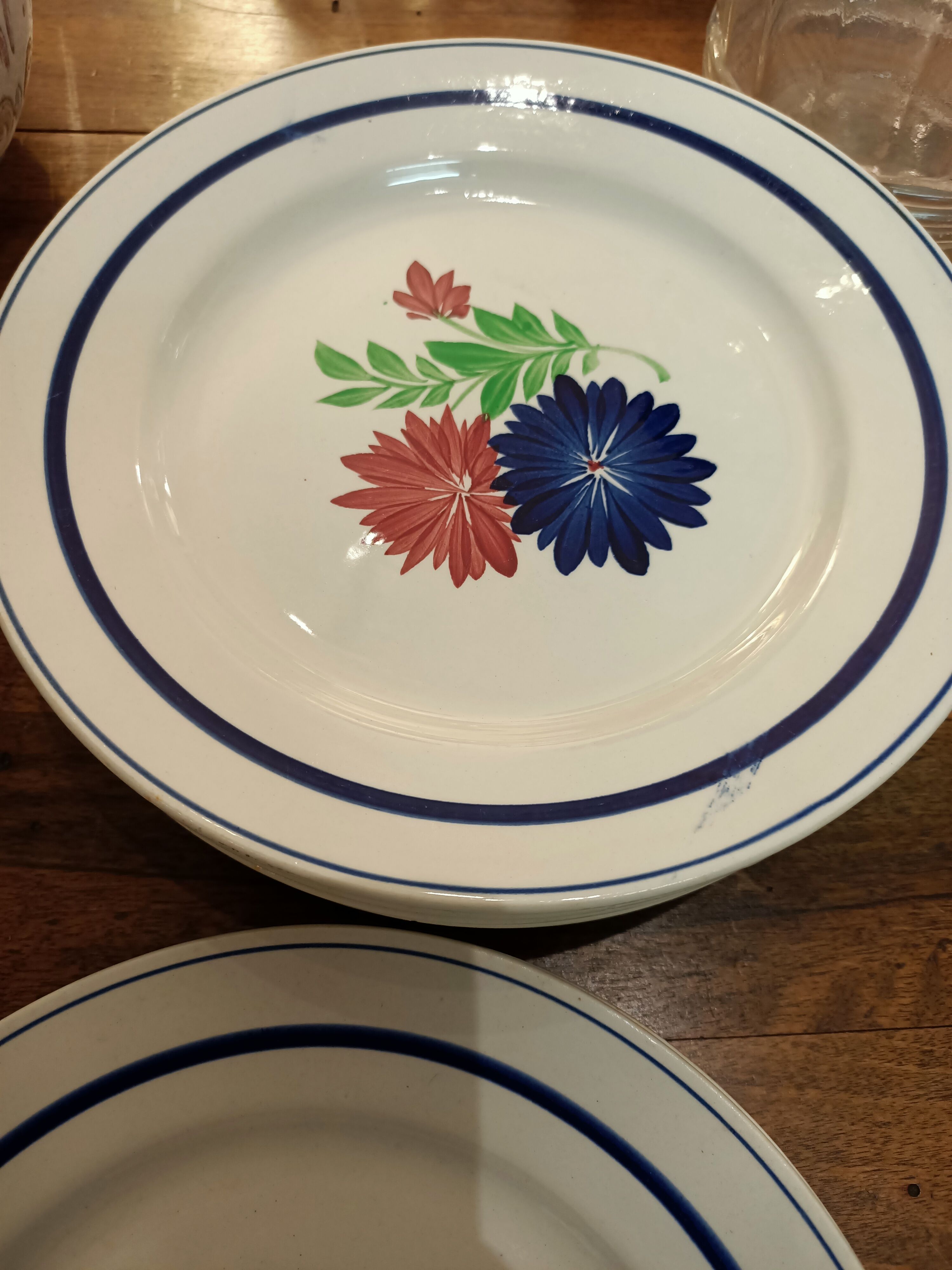 Flowered plates