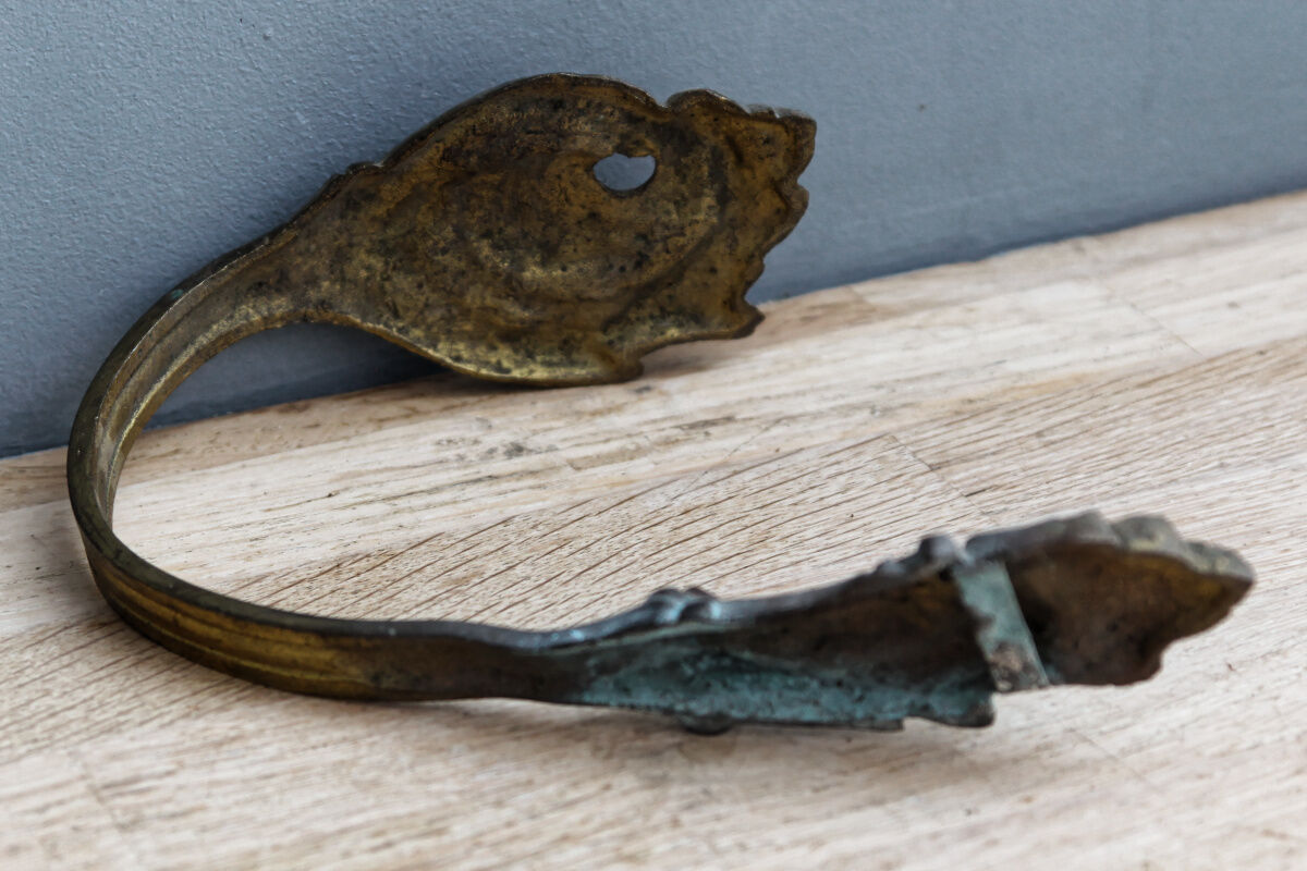 Pair of curtain embrases-holders