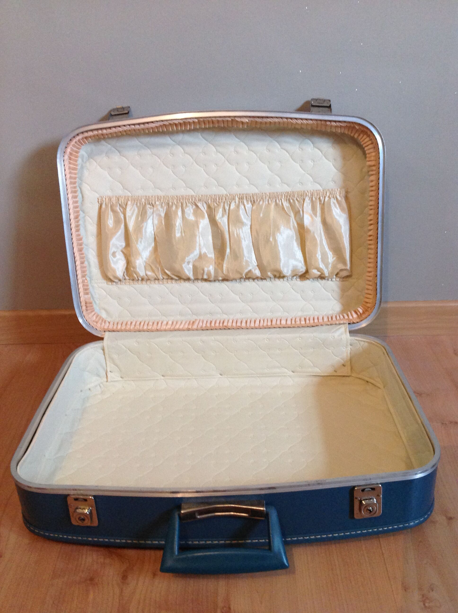 Blue vintage flight attendant suitcase, 60s - 70s