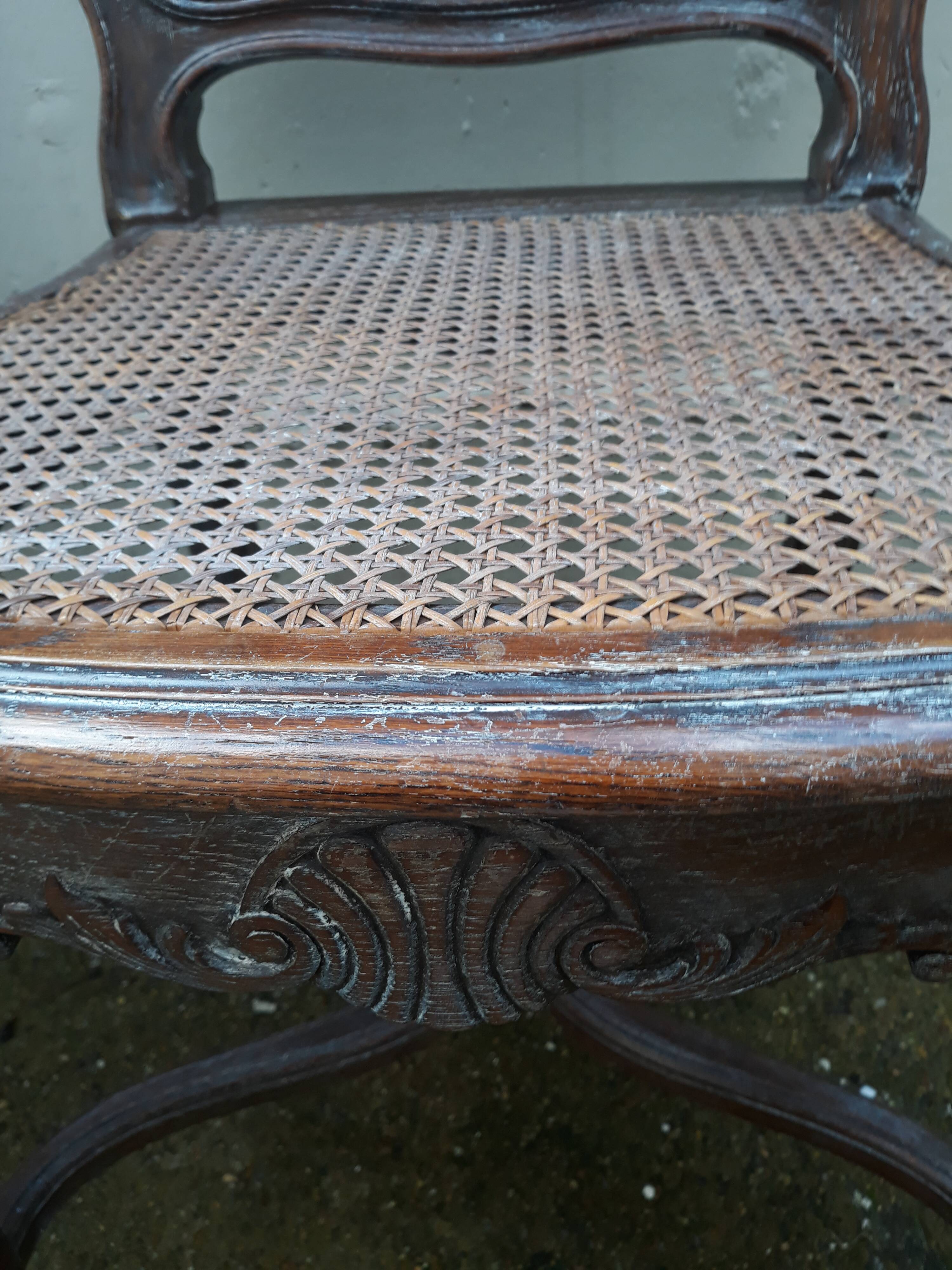 4 regency-style chairs