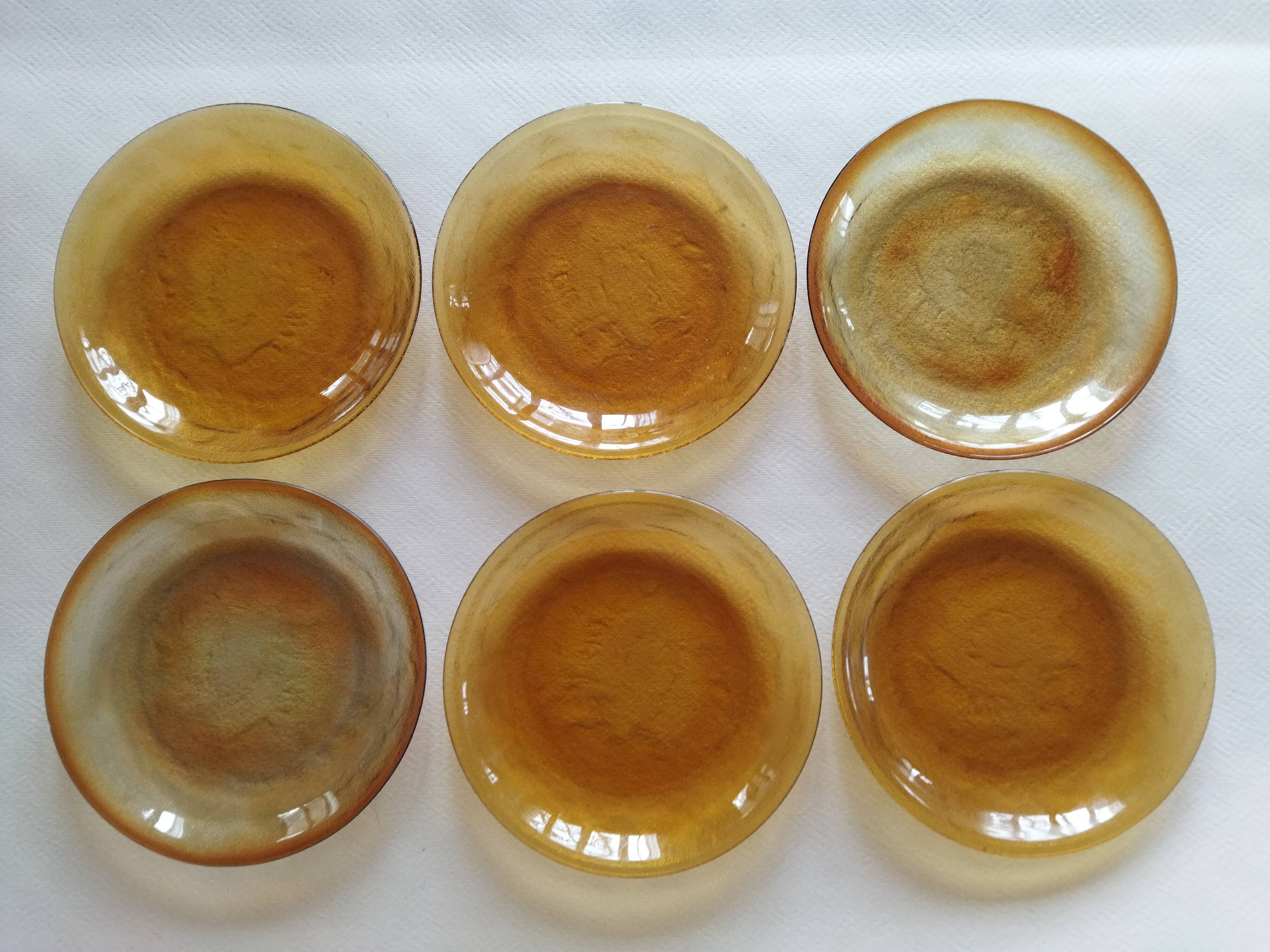 12 Arcoroc Sierra Ambre dessert plates