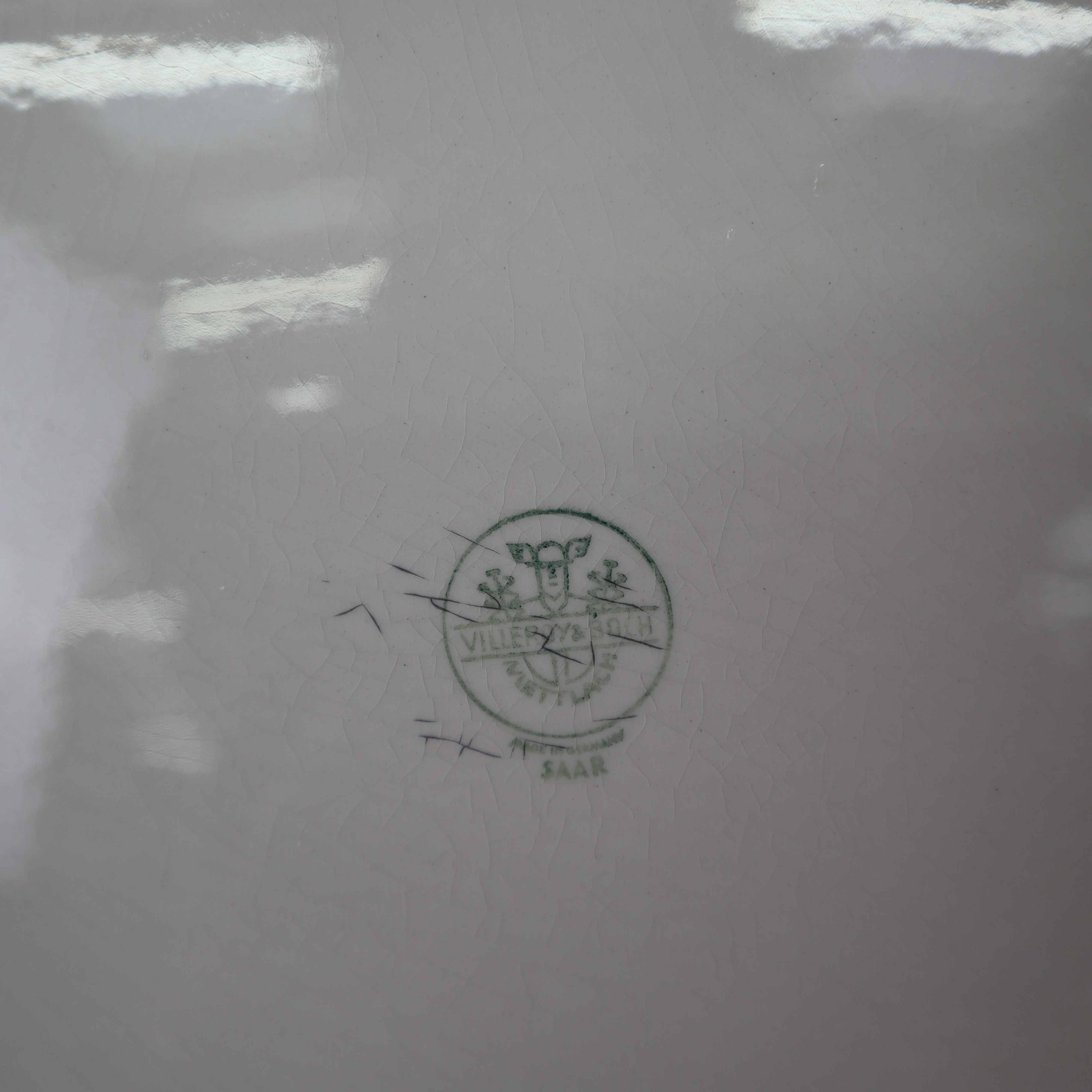 Large Villeroy and Boch Saar serving dish