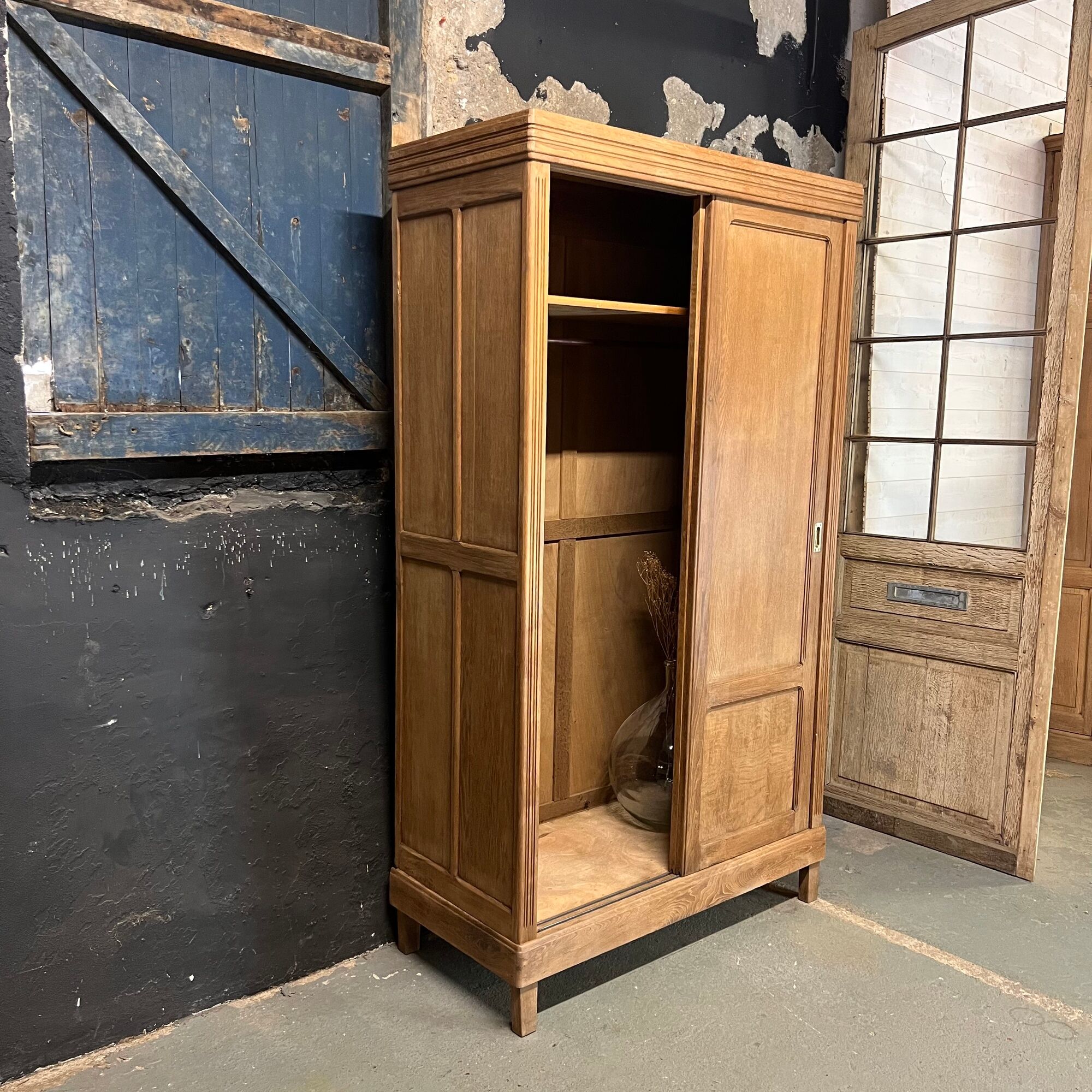 Vintage wardrobe wardrobe sliding oak