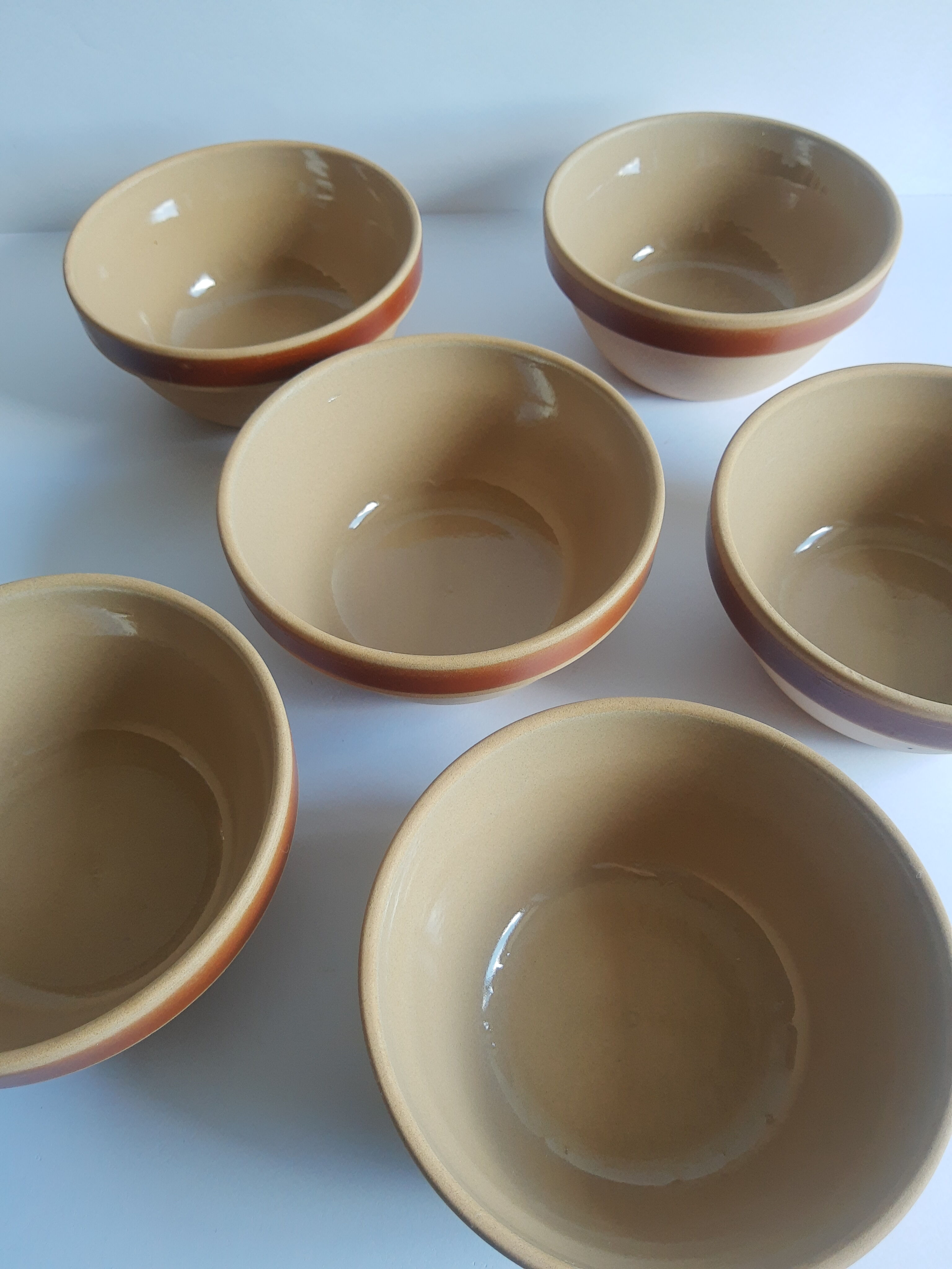Set of 6 vintage Gien France stoneware bowls