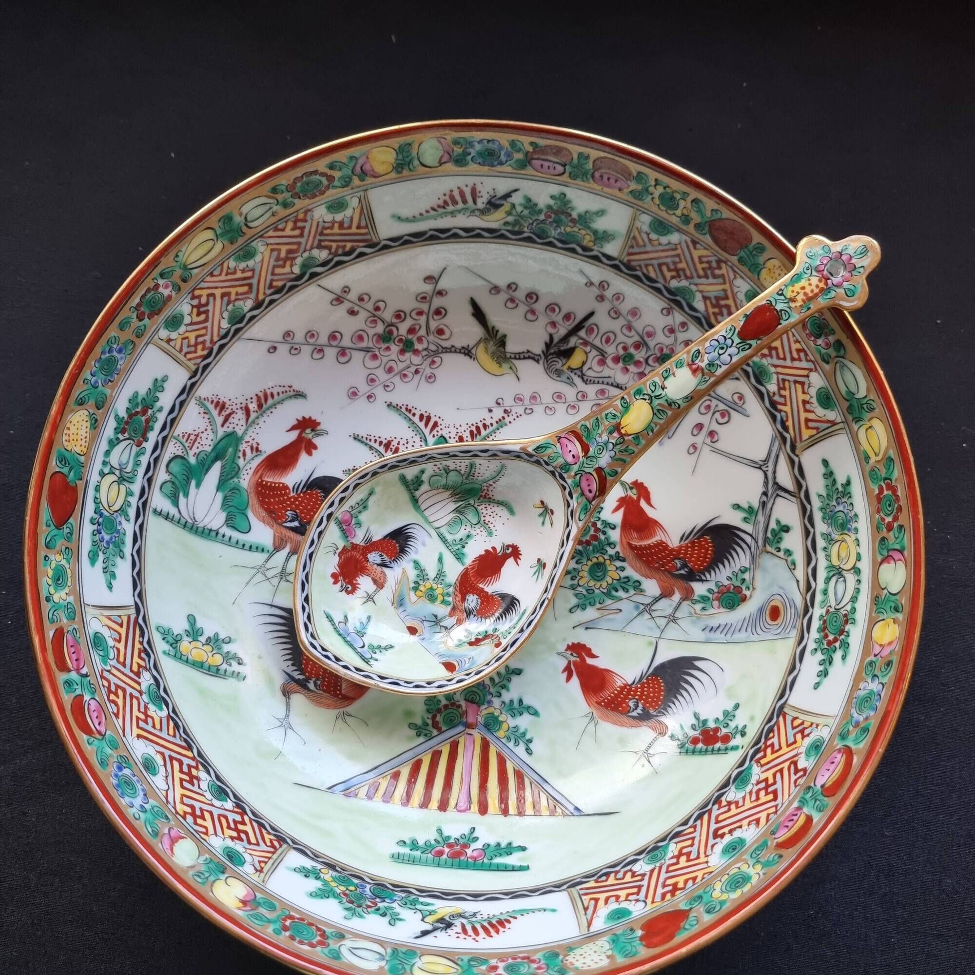 Large soup plate, bowl, salad bowl and ladle in Macao porcelain (19