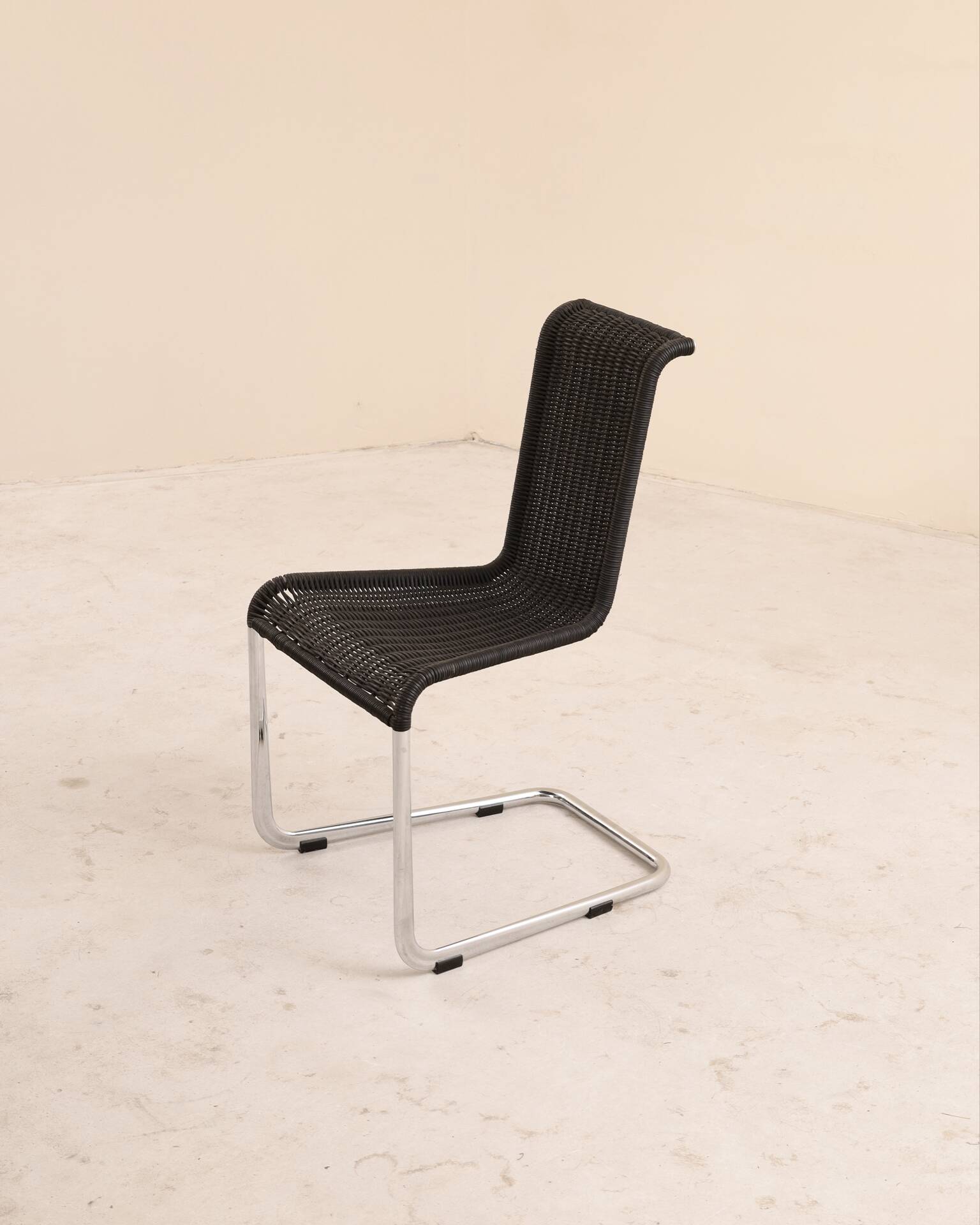 Chaises tubulaires cantilever, modèle B20, Tecta, 1980’s 
