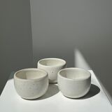 Trio of white ceramic cups D9cm