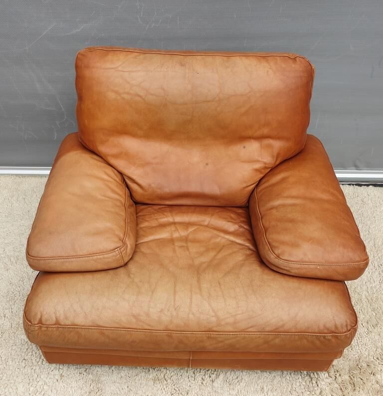 Fauteuil club lounge cuir cognac design 1970