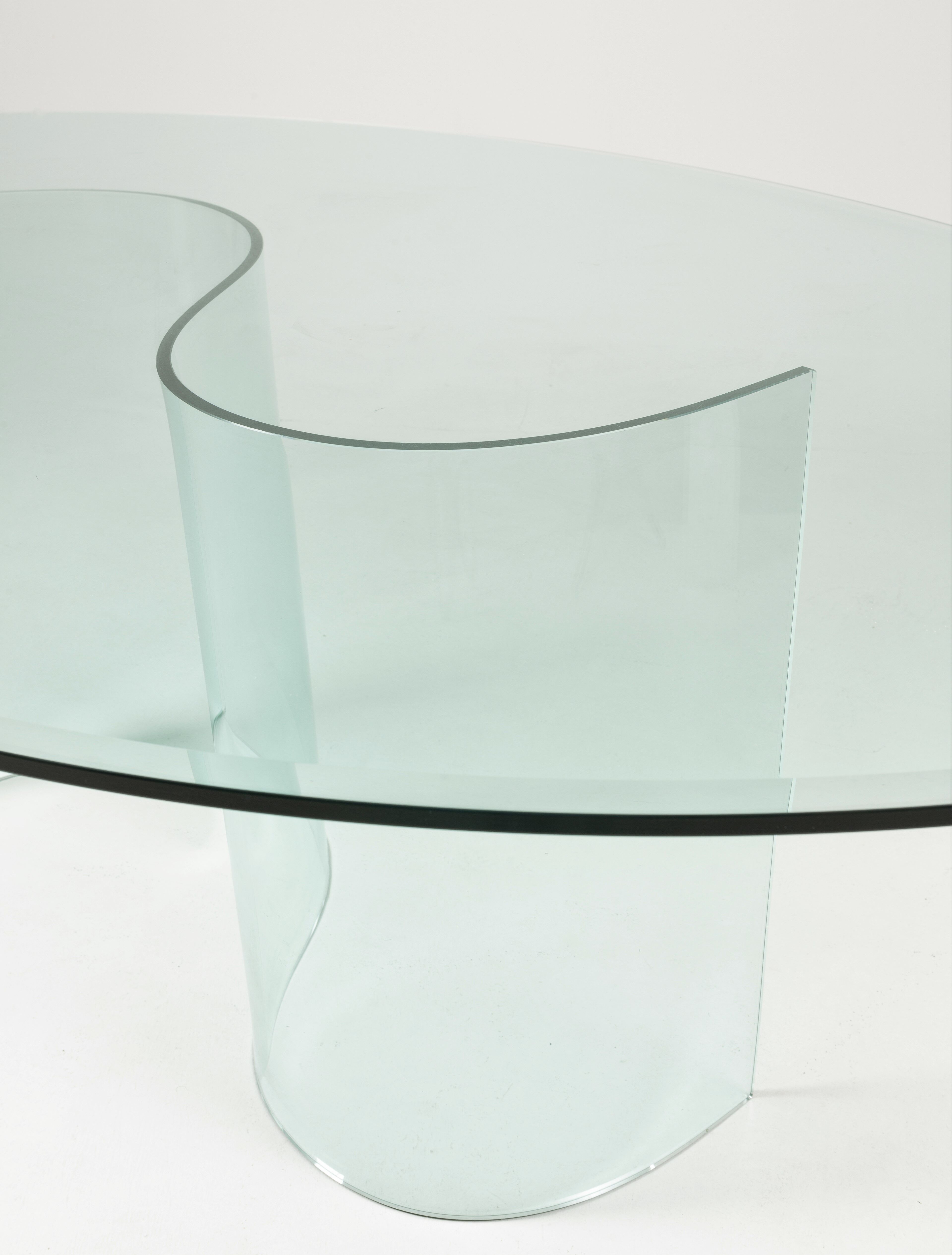 Table à manger en verre vintage