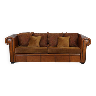 Luxury top-quality sheepskin 2.5-seater sofa with beautiful original fabric cushions