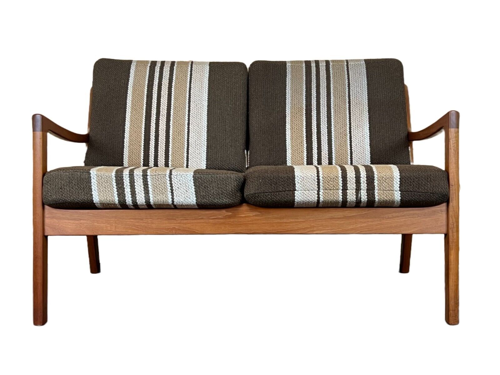 Two-seater canapé by Ole Wanscher, Cado, France & its Danish design, 60s 70s teak.