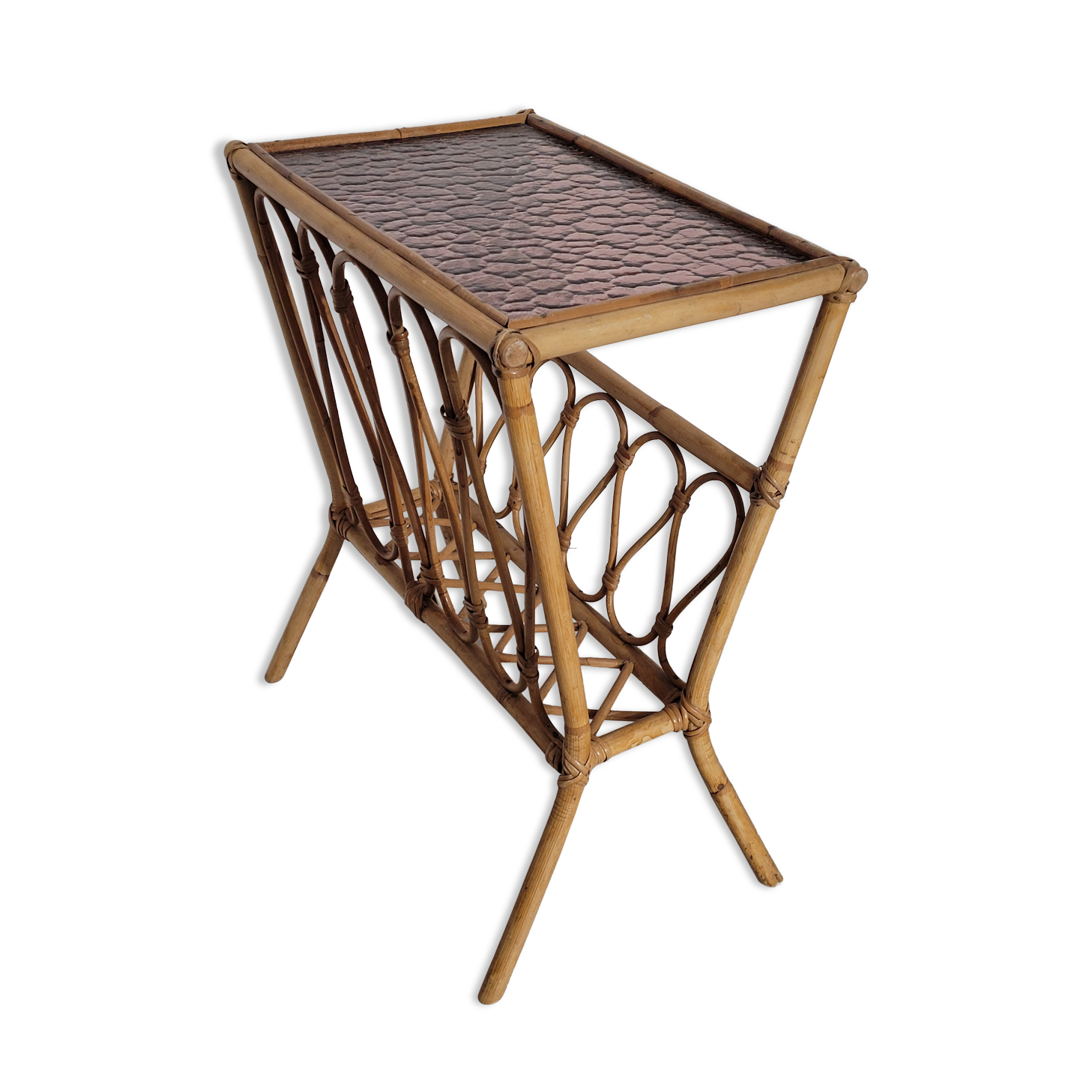 Rattan glass magazine holder