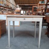 small white table