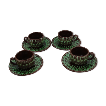 Lot tasses et soucoupes en céramique
