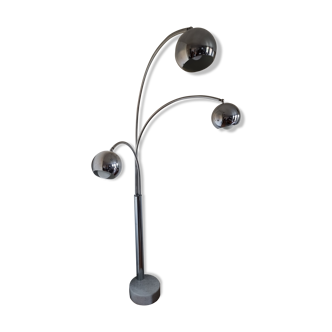 Thrush floor lamp
