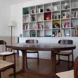 Scandinavian extendable table