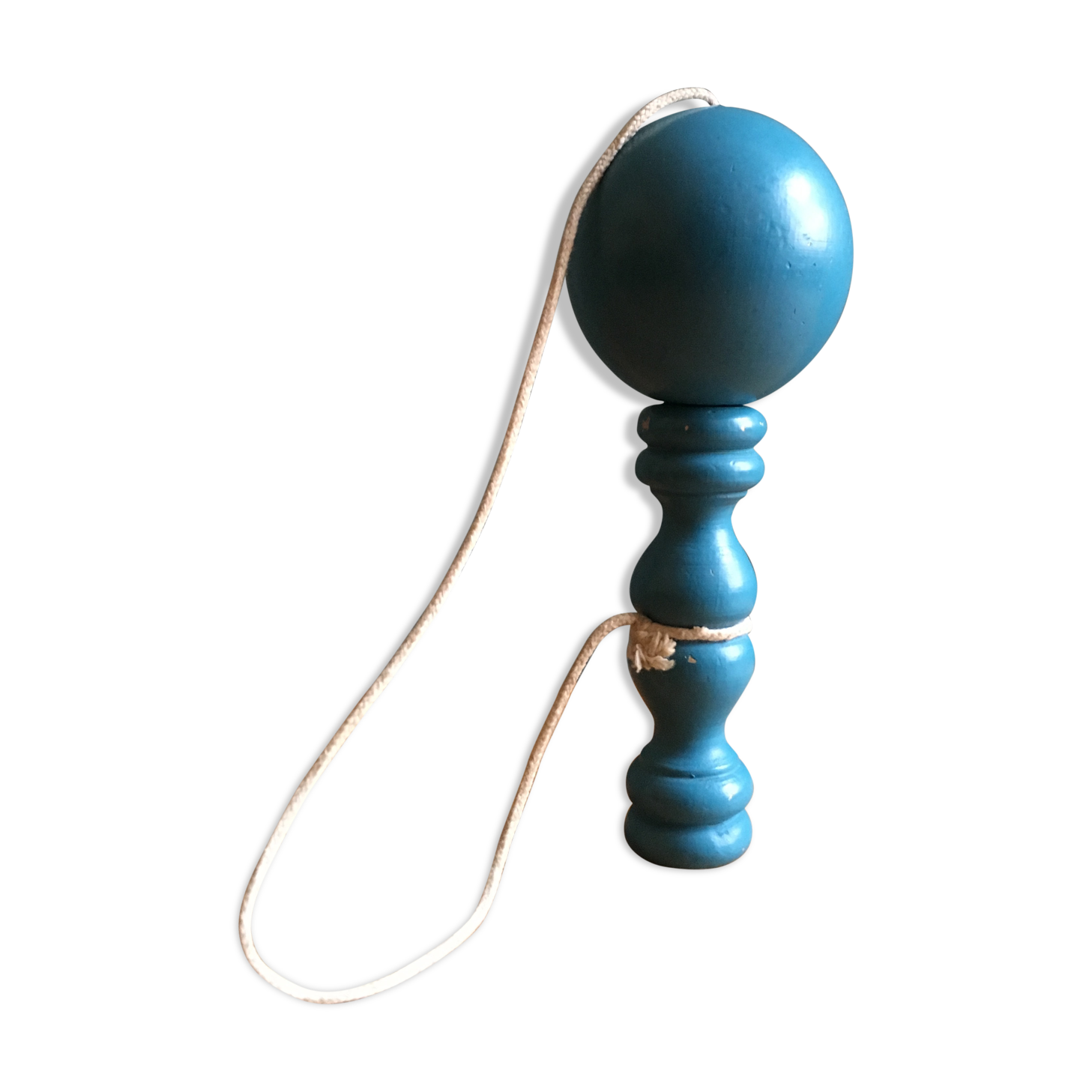 Turquoise blue former Bilboquet