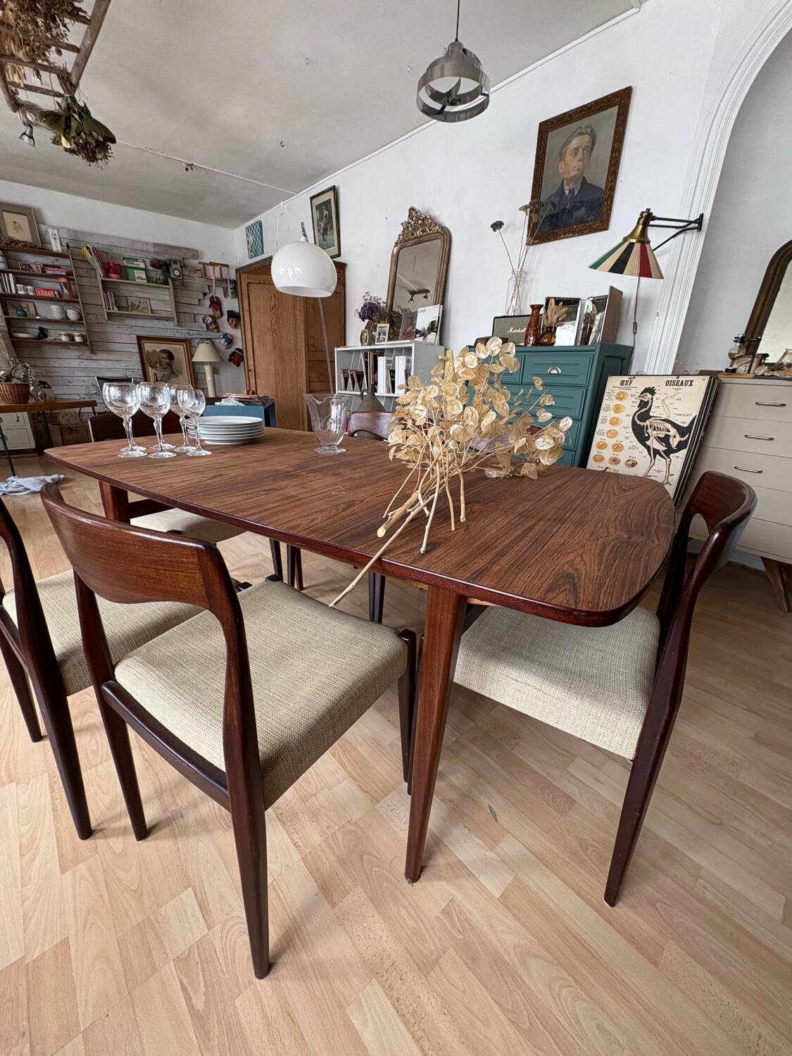 6 Scandinavian chairs circa