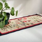 Tapis Rollakan décor de tulipes vintage