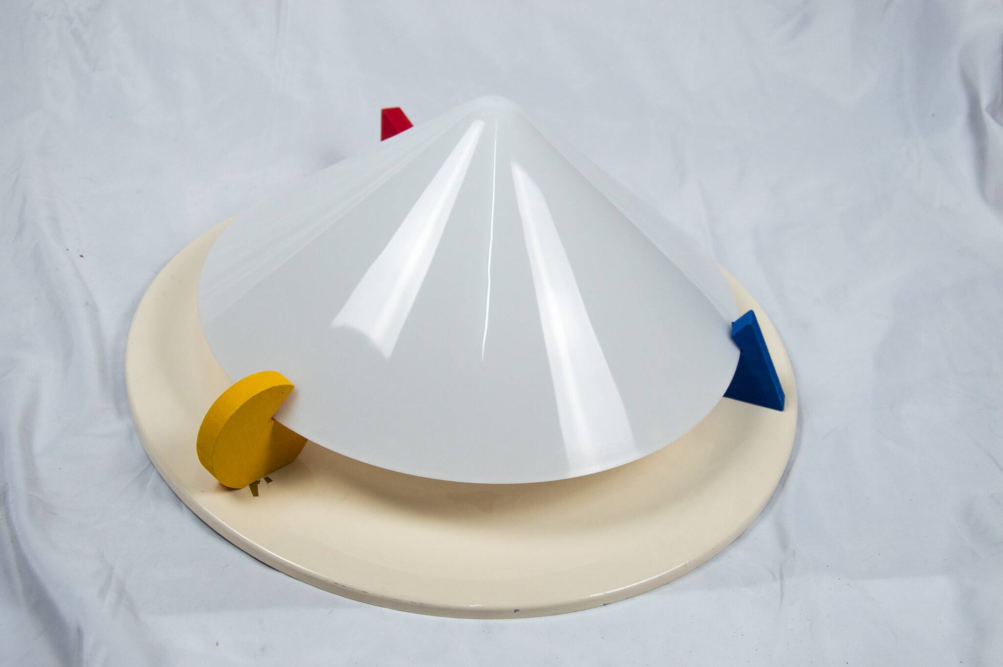 Applique/plafonnier ikea stoja — design rétro postmoderne coloré