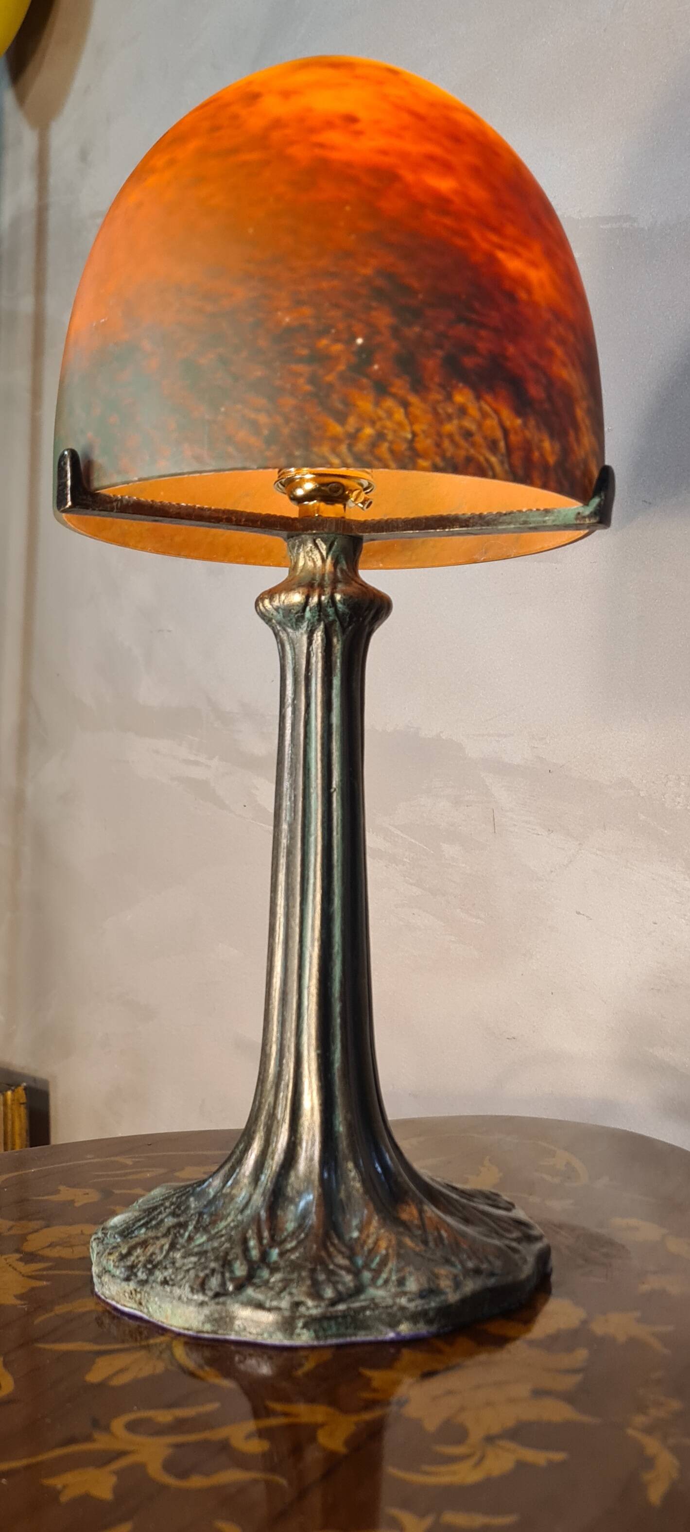 Mushroom lamp glass paste metal base patinated bronze 39x18 elec refurbished