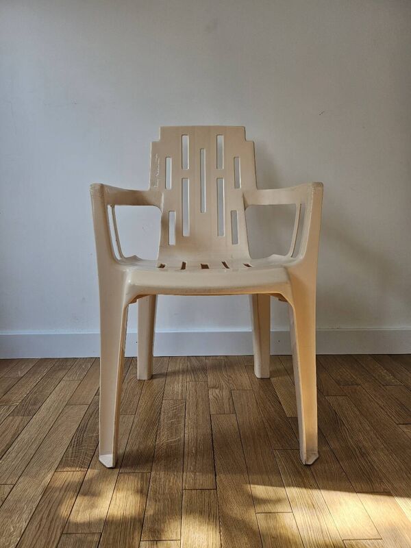 PIERRE PAULIN & HENRI MASSONNET pour STAMP
- Fauteuils ''mambo