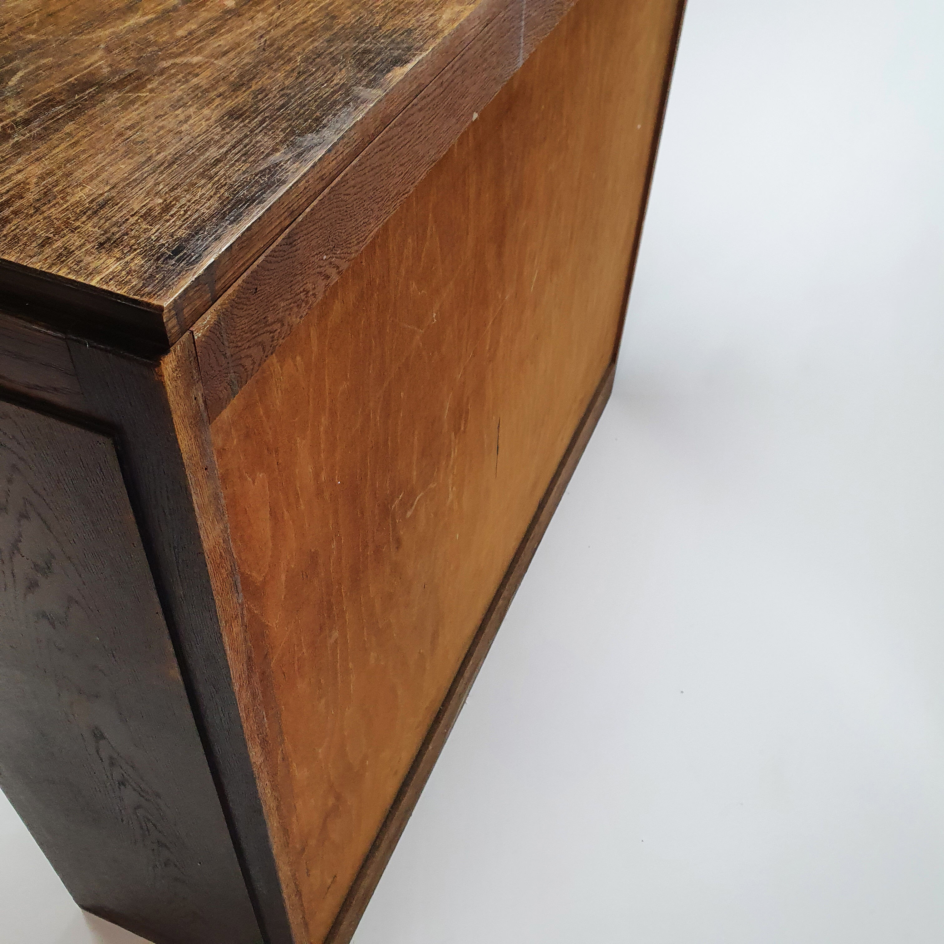 Dutch Modernist Oak Book Cabinet, 1930s