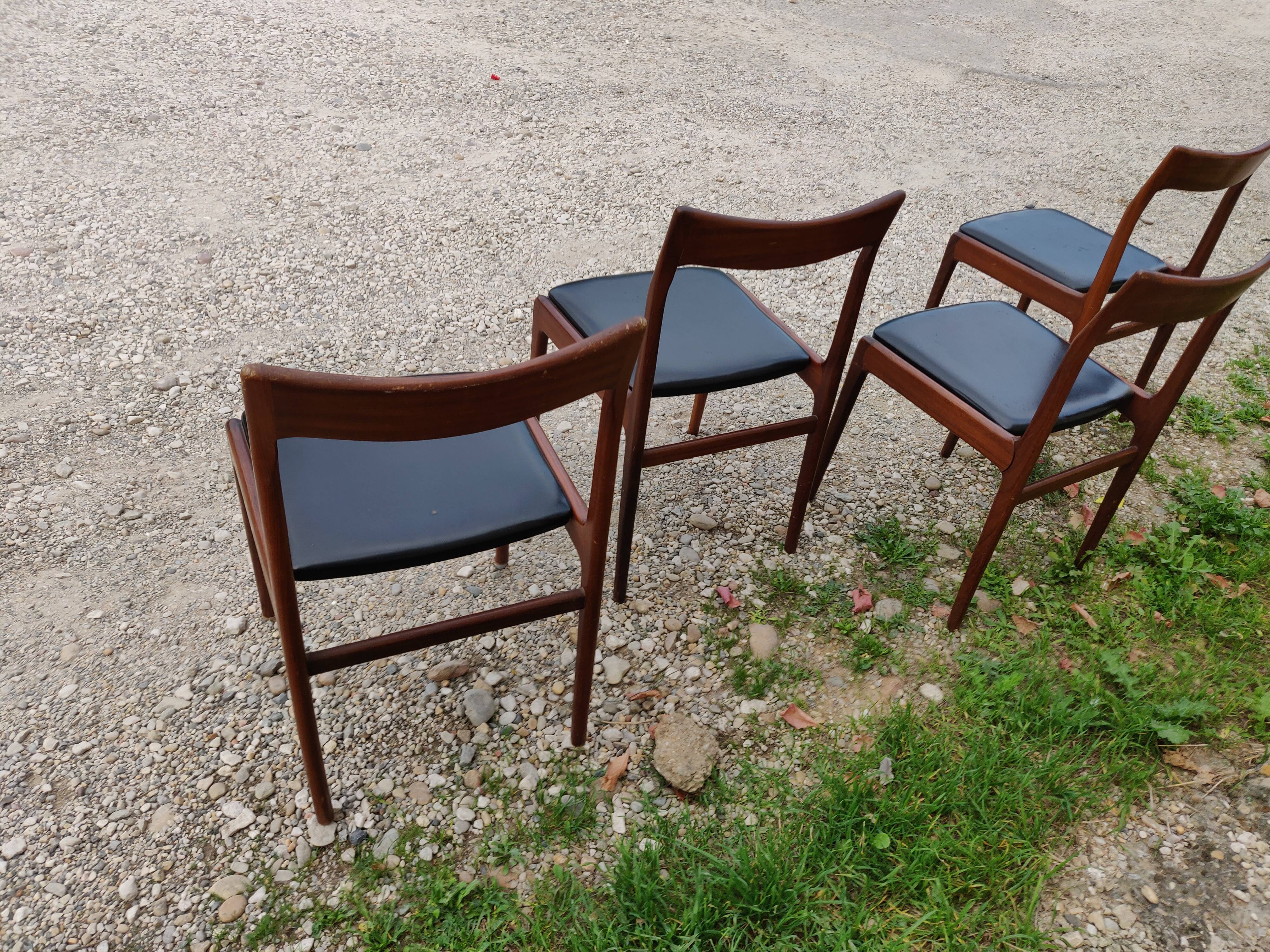 Set of 4 teak chairs scandinave style 60s