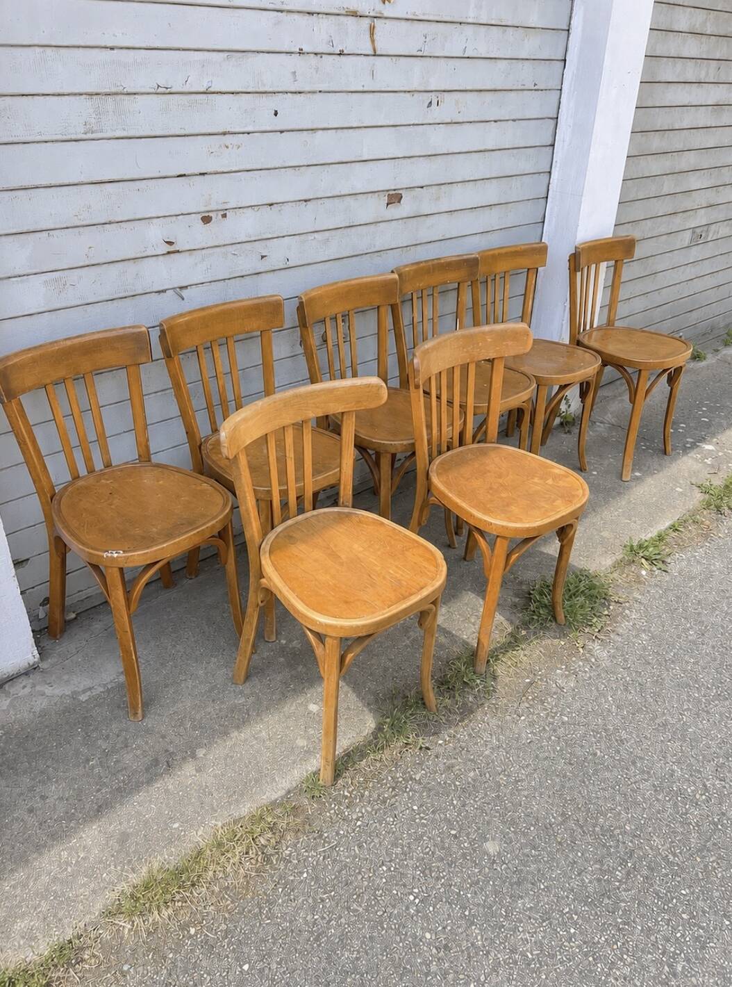 (Lot) 8 Baumann wooden bistro chairs