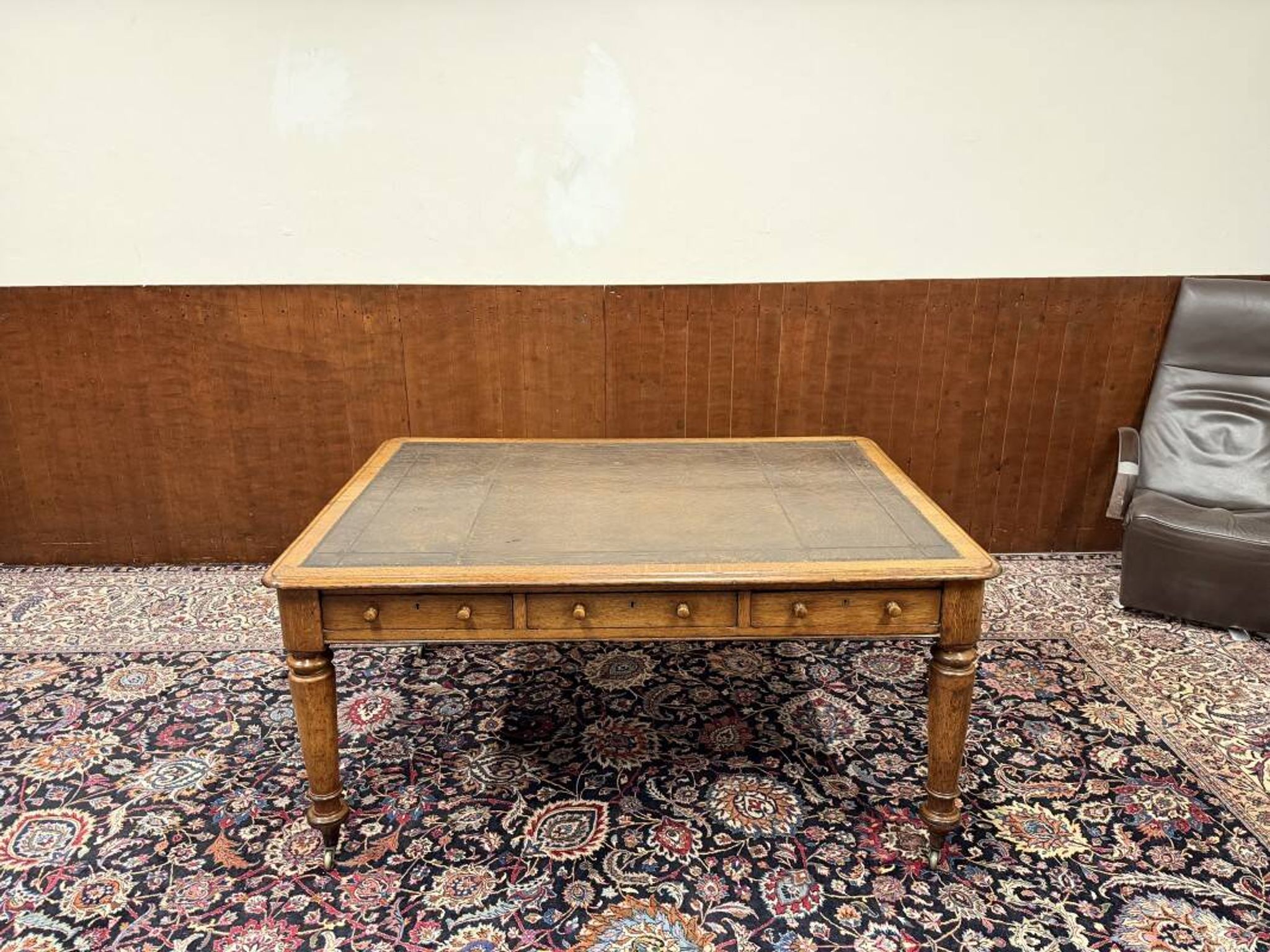Classic English Writing Desk Partnerdesk