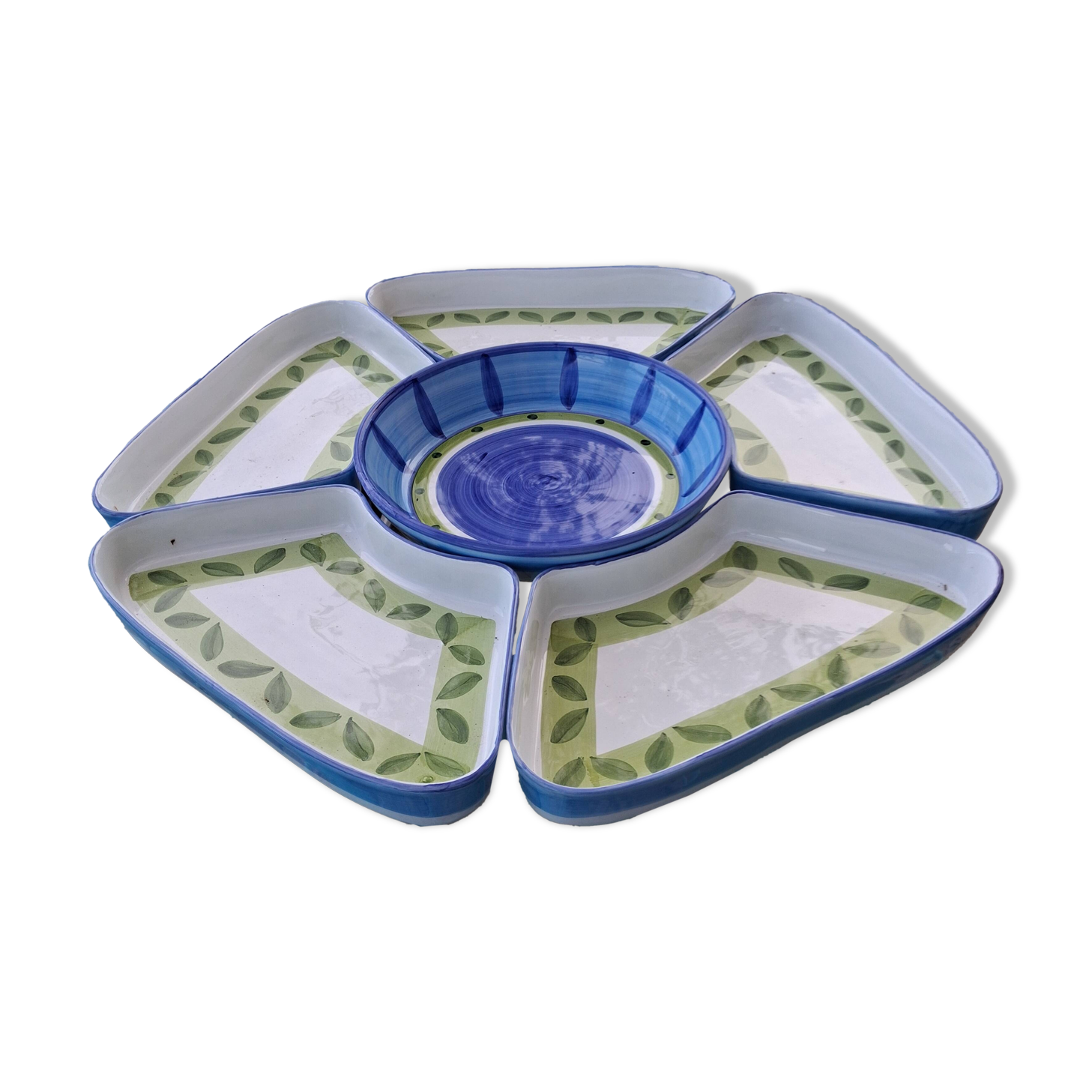 hors d'oeuvres service