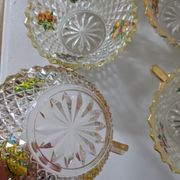 6 coupelles en verre ciselé