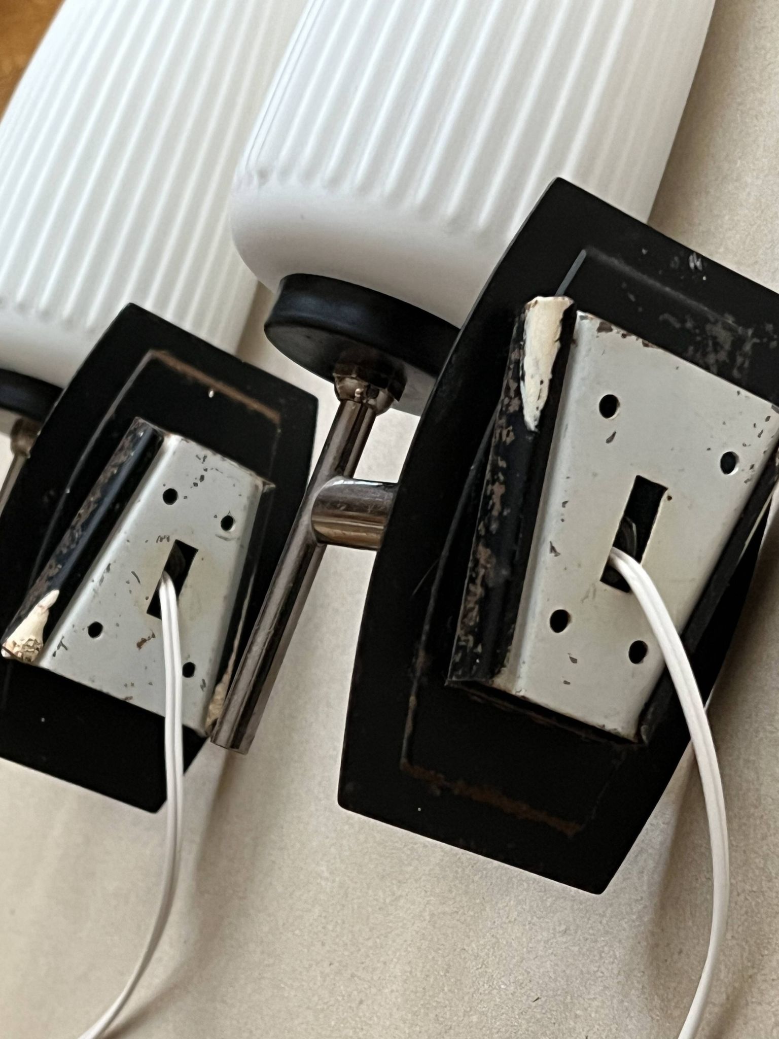 Pair of Italian mid-century wall lights, 1960-70s
