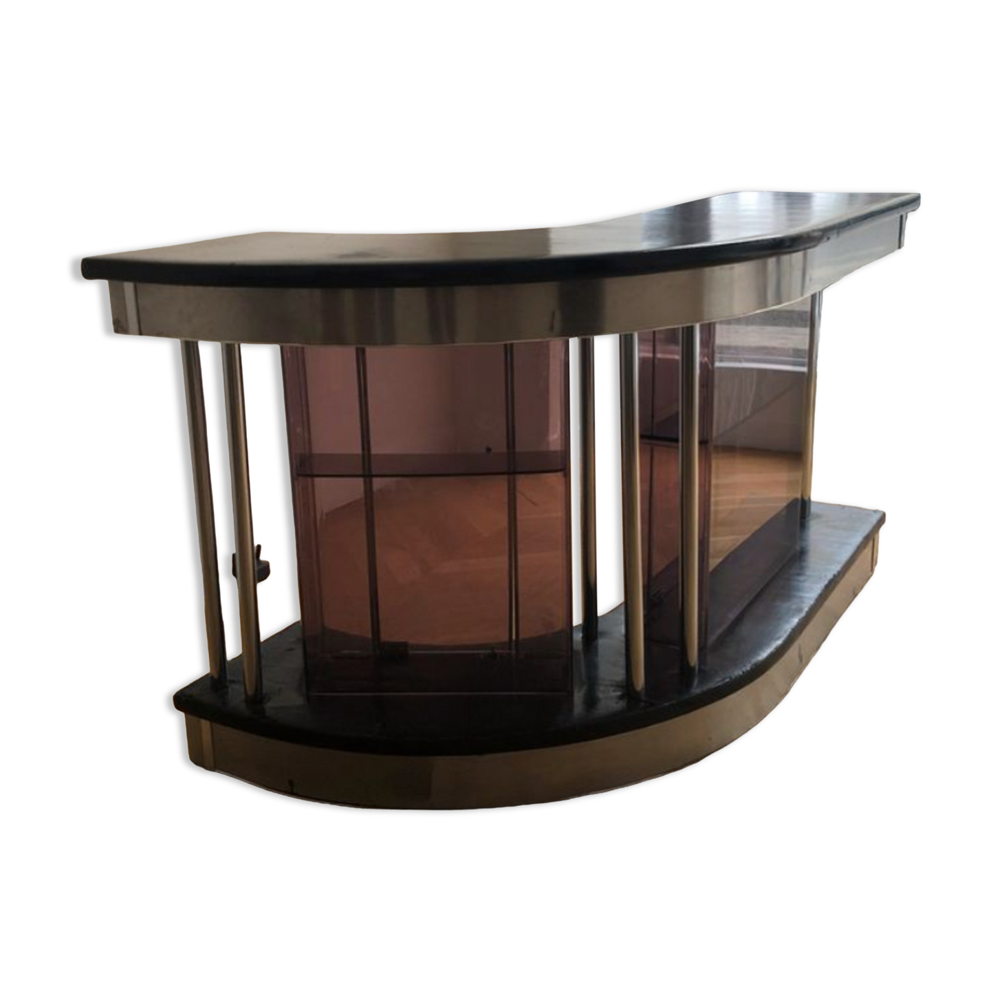 Low vintage design bar with interior storage