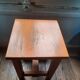 Tabouret en pin