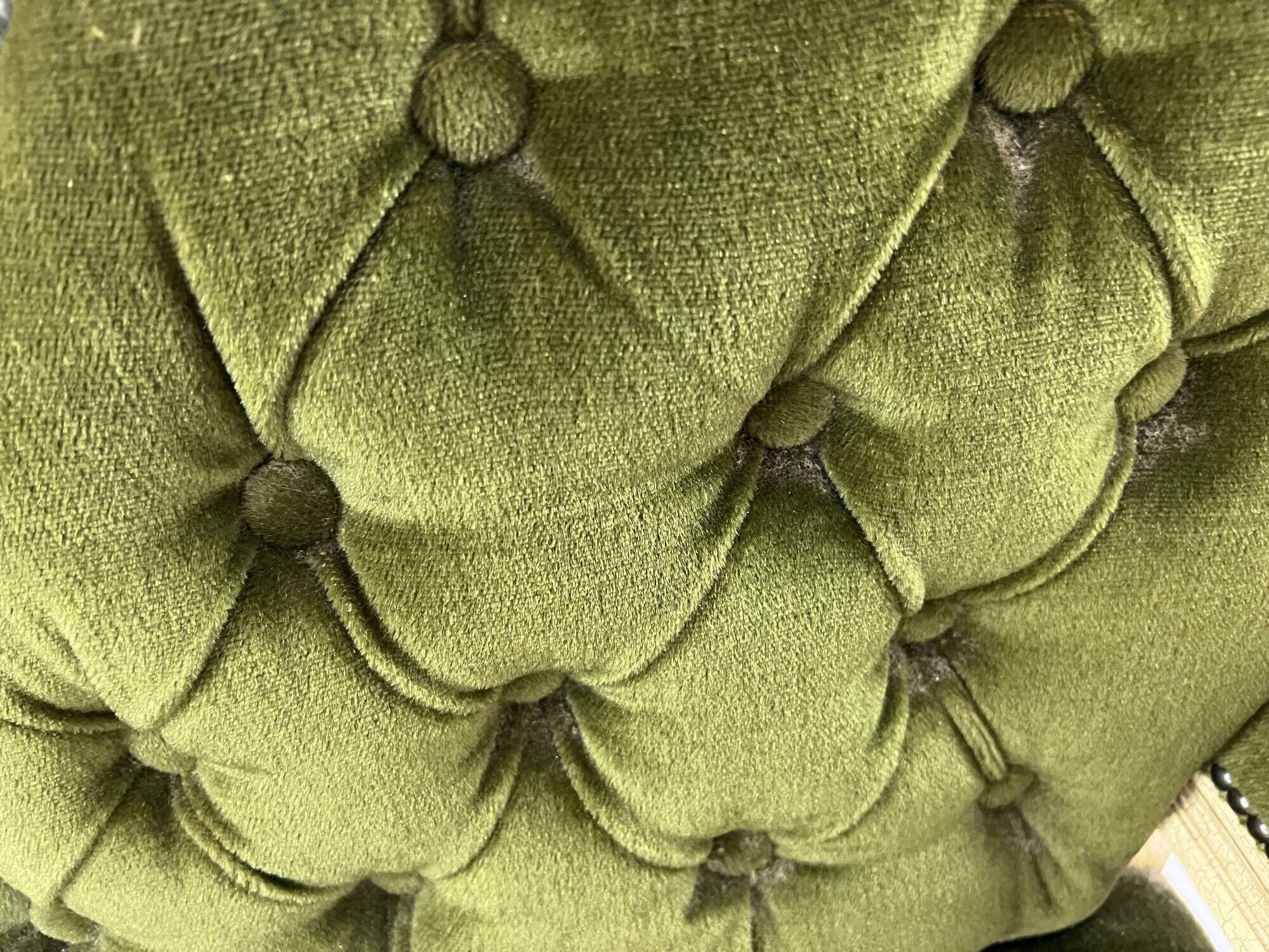 Venetian baroque armchair in green velvet – 1960s/70s