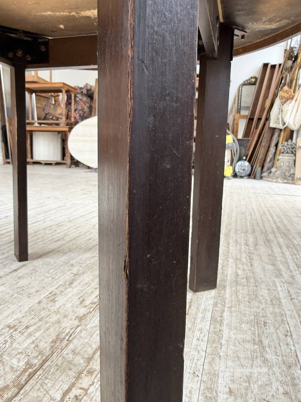 Herbier Capron ceramic dining table