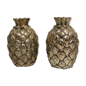 Vintage salt and pepper shaker in the shape of PINEAPPLE