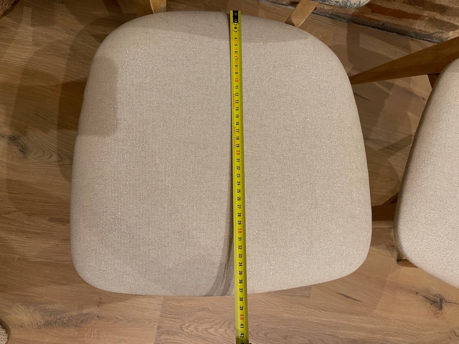 2 renovated vintage chairs from the 50s/60s.