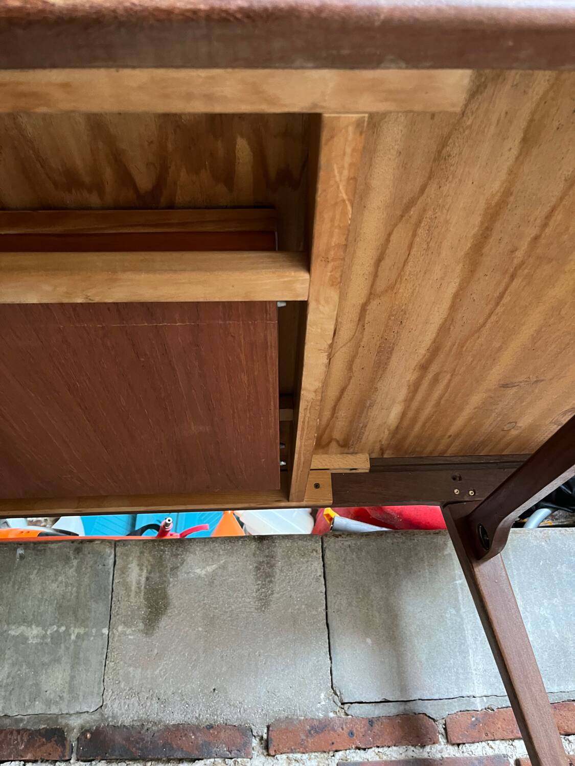 Dining table vintage compass legs