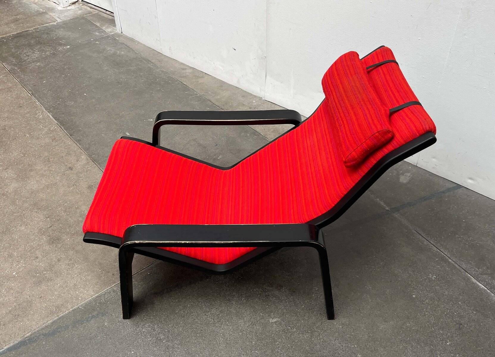 Mid-century modern Pulkka lounge chair by Ilmari Lappalainen for Asko, Finland, 1960s.