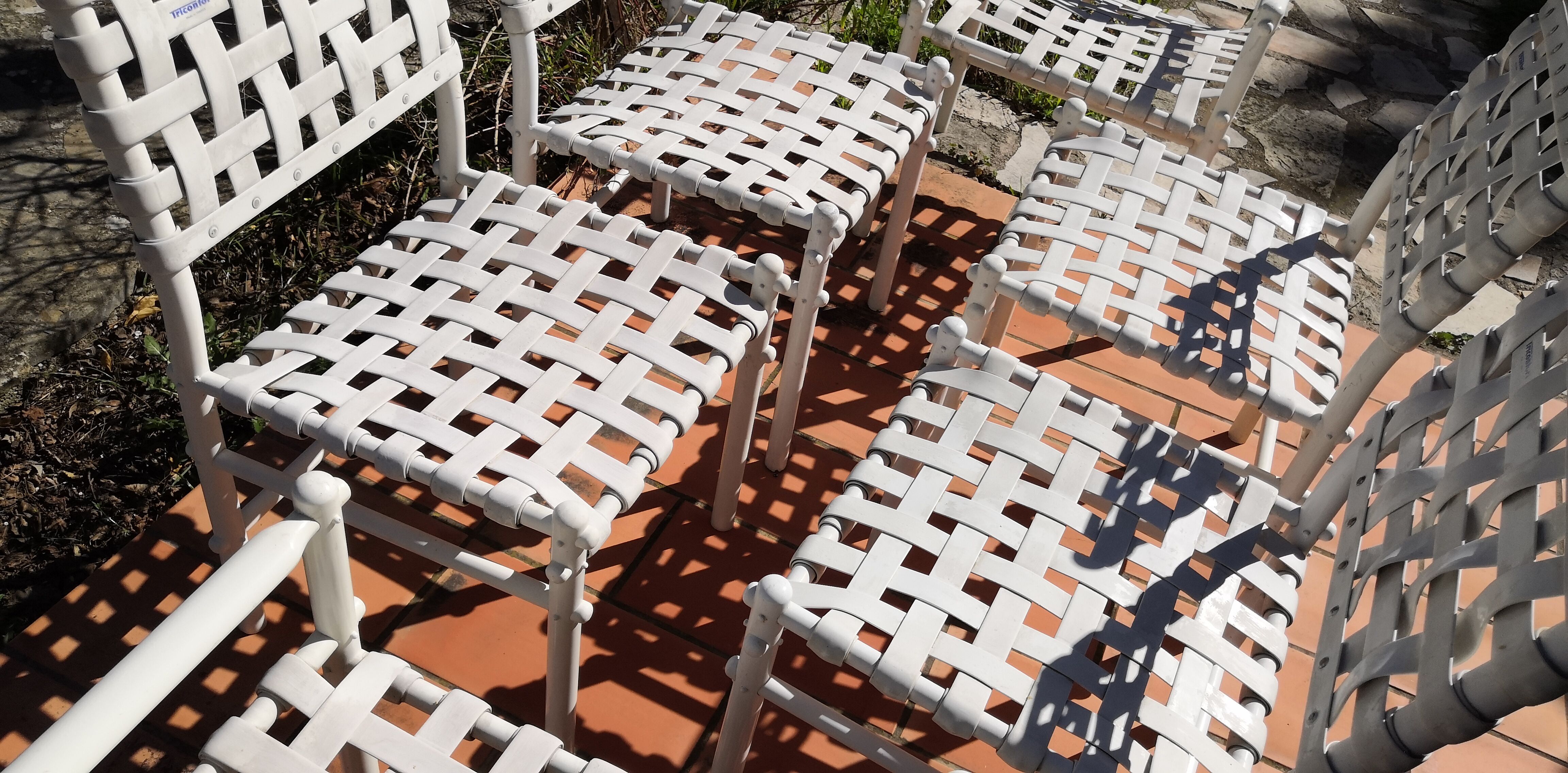 4 chairs & 2 vintage woven lounge armchairs triconfort, 1980 France