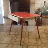 Table formica feet compas
