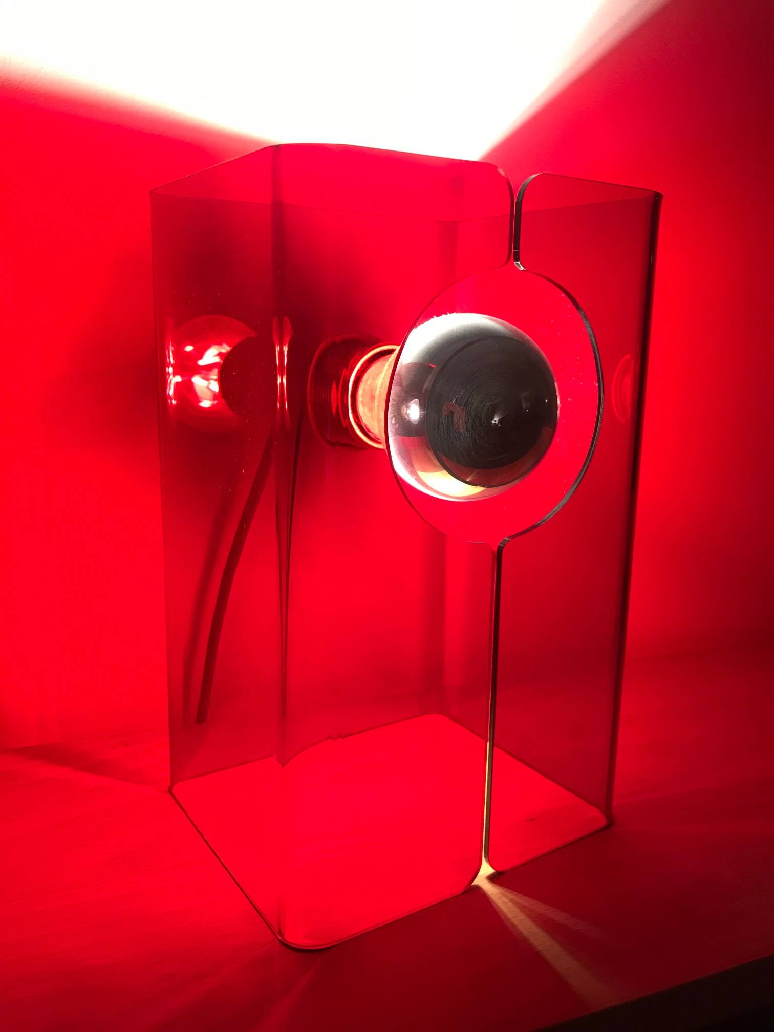 Vintage Table Lamp • V.Red • Space Age • 1970