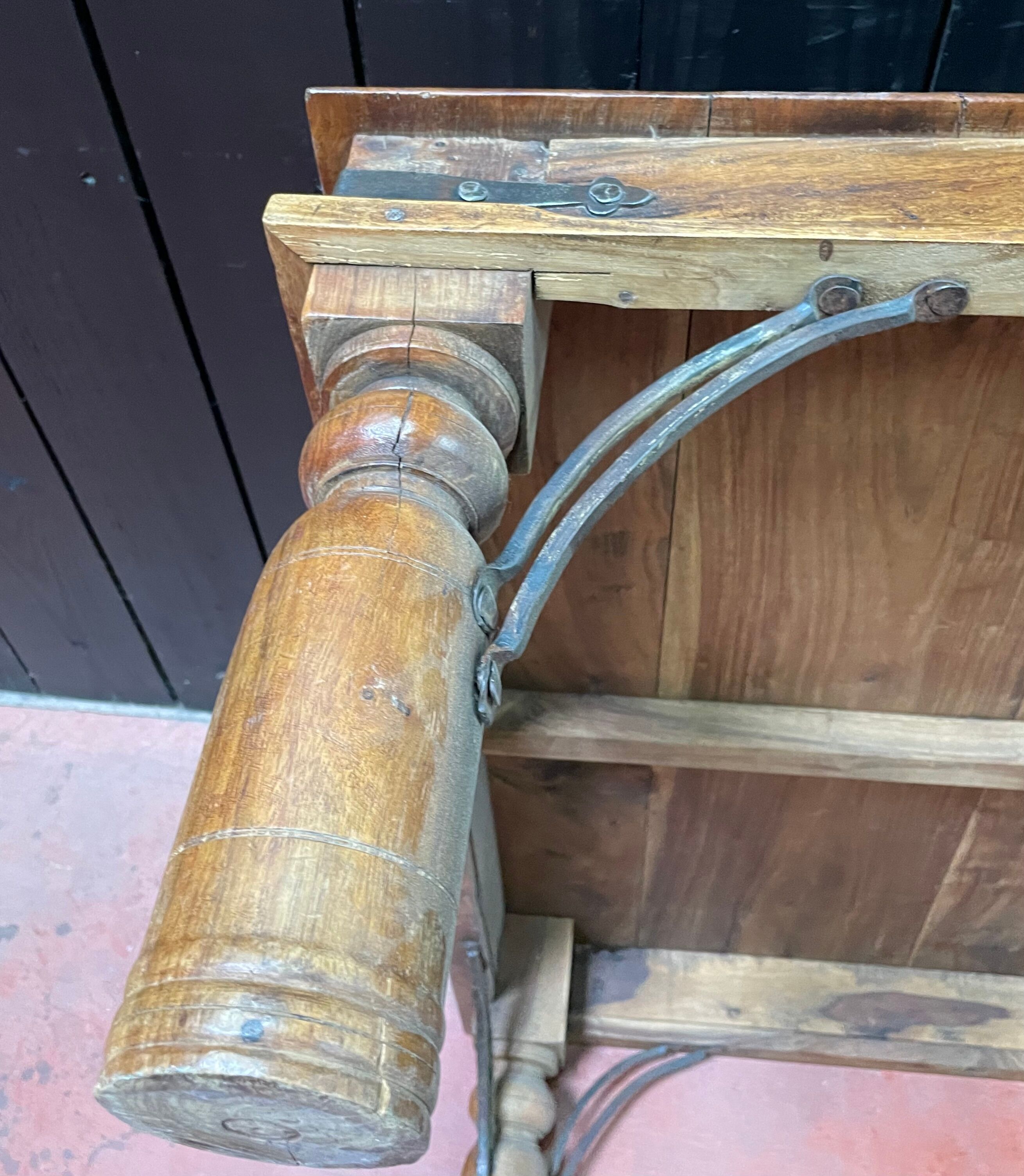 Square coffee table in solid teak wood 1m x 1m